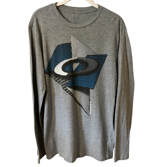 Oakley Other - Oakley Tee Medium Gray Long Sleeve Blue White Geometric Logo Graphic Regular Fit
